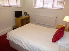 Maes Manor Country Hotel