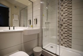 Belvilla Newport City Centre Hotel - Lifestyle