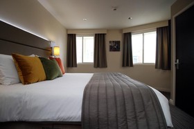 Belvilla Newport City Centre Hotel - Lifestyle