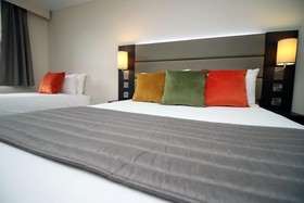 Belvilla Newport City Centre Hotel - Lifestyle