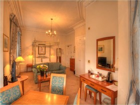 The Waterloo Hotel & Bistro