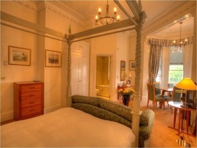 The Waterloo Hotel & Bistro