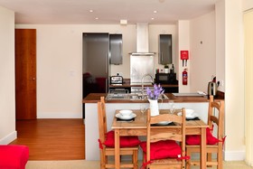 Just Stay Wales - Meridian Quay Apartments