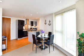 Just Stay Wales - Meridian Quay Apartments