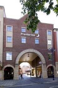 Premier Inn Swansea City Centre