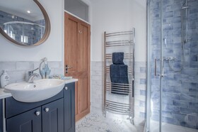 Town Heights Holiday Home  Tenby