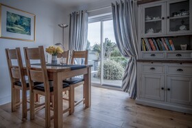 Town Heights Holiday Home  Tenby