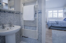 Town Heights Holiday Home  Tenby