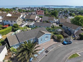 Town Heights Holiday Home  Tenby