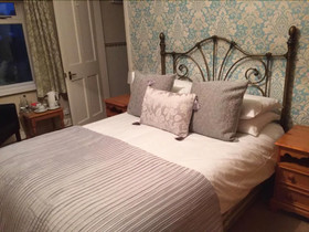 The Devonshire Arms Hotel