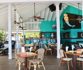 Le Phare Bleu Boutique Hotel & Marina