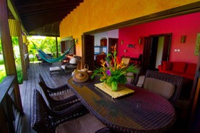 Le Phare Bleu Boutique Hotel & Marina