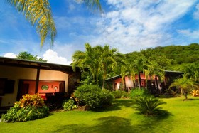 Le Phare Bleu Boutique Hotel & Marina