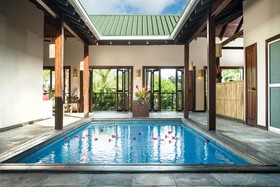 Le Phare Bleu Boutique Hotel & Marina