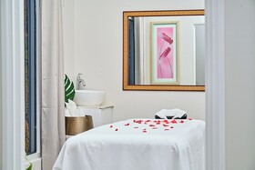 Mount Cinnamon Beach & Wellness Resort