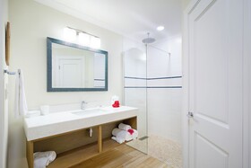 Mount Cinnamon Beach & Wellness Resort