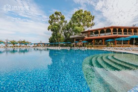 Dreamland Oasis Chakvi Hotel