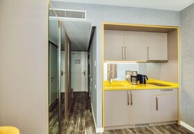 Alliance Palace Aparthotel