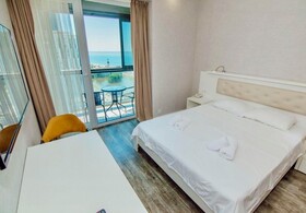 Alliance Palace Aparthotel