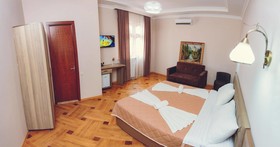 Daisi-Sunset Hotel