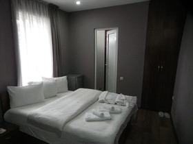 Hotel Leon