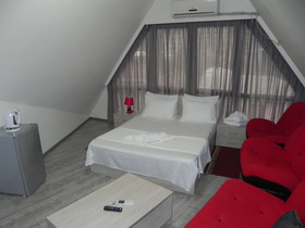 Hotel Leon