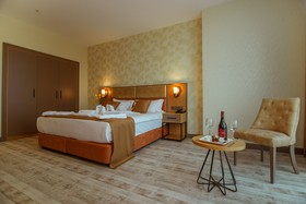 New Wave Hotel