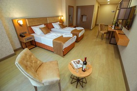 New Wave Hotel