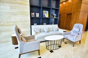 New Wave Hotel
