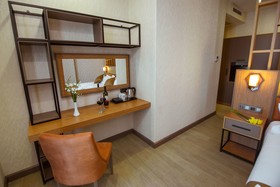 New Wave Hotel