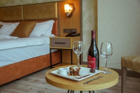 New Wave Hotel