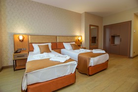 New Wave Hotel