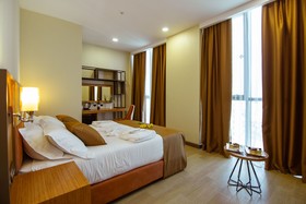New Wave Hotel