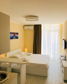 Orbi Sea Towers Apartments