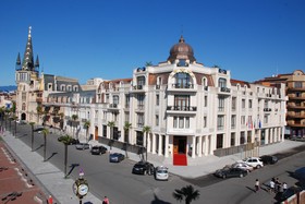 Medea Hotel & Casino