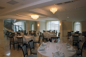 Medea Hotel & Casino