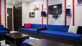 Rock Hotel First Line