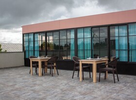 West Star Hotel