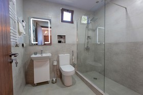 4 Rooms Boutique Hotel