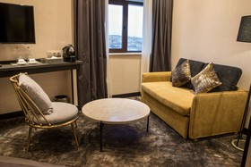 Adamo Hotel