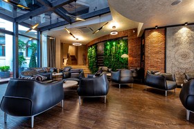 Adamo Hotel