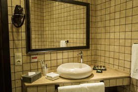Adamo Hotel