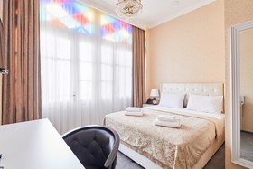 Aivani Hotel