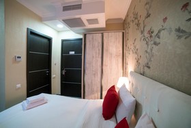 Aivani Hotel