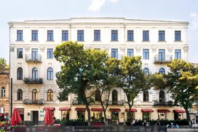 Alma Boutique Hotel