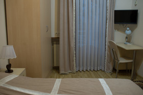 Arta Hotel