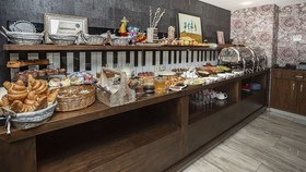 Opera Tbilisi Old Art Boutique Hotel