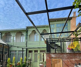 Artisan Boutique Hotel