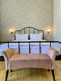 Artisan Boutique Hotel