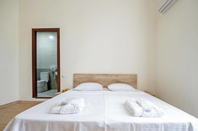 Boombully Hotel